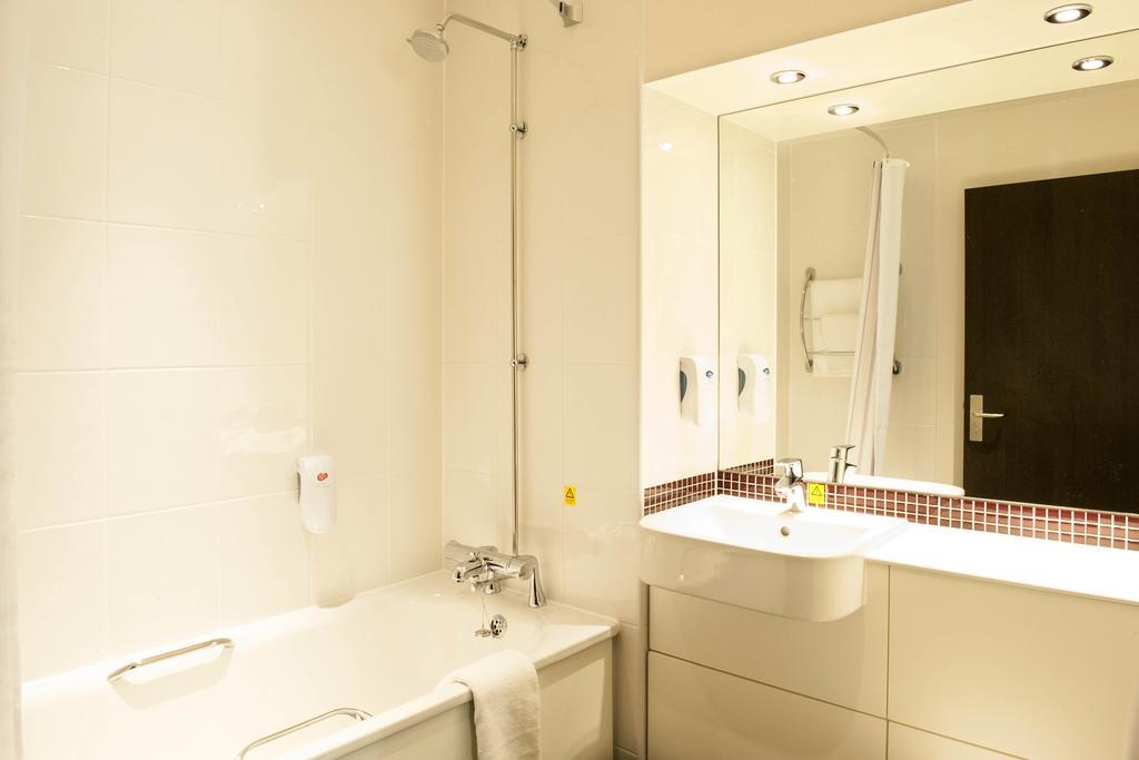 Premier Inn Aberdeen City Centre Pokoj fotografie